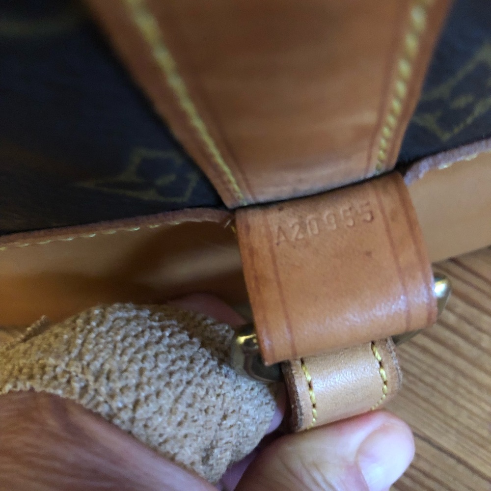 Louis Vuitton backpack montsouris RANDONNEE GM - Picture 10 of 16